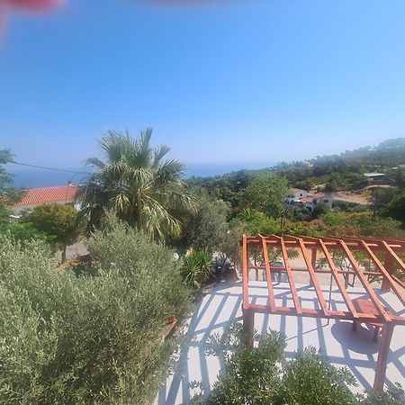Spitikariotiko Panoramic Home Raches  ภายนอก รูปภาพ