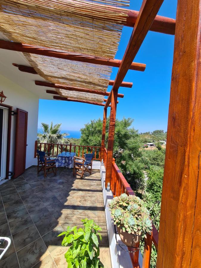 Spitikariotiko Panoramic Home Raches  ภายนอก รูปภาพ